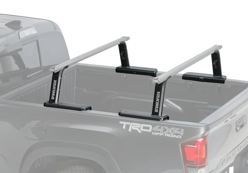 Nissan Navara NP300 double cab (2015 to 2022):Yakima OutPost system with 172cm roof bars