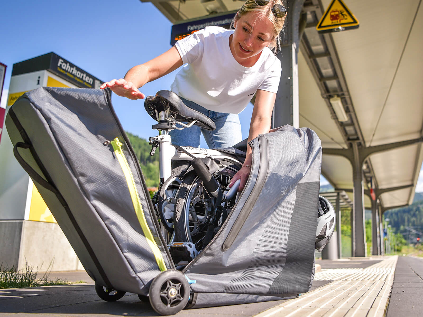 Bike Boxes and Bike Cases for Bromptons and folding bikes