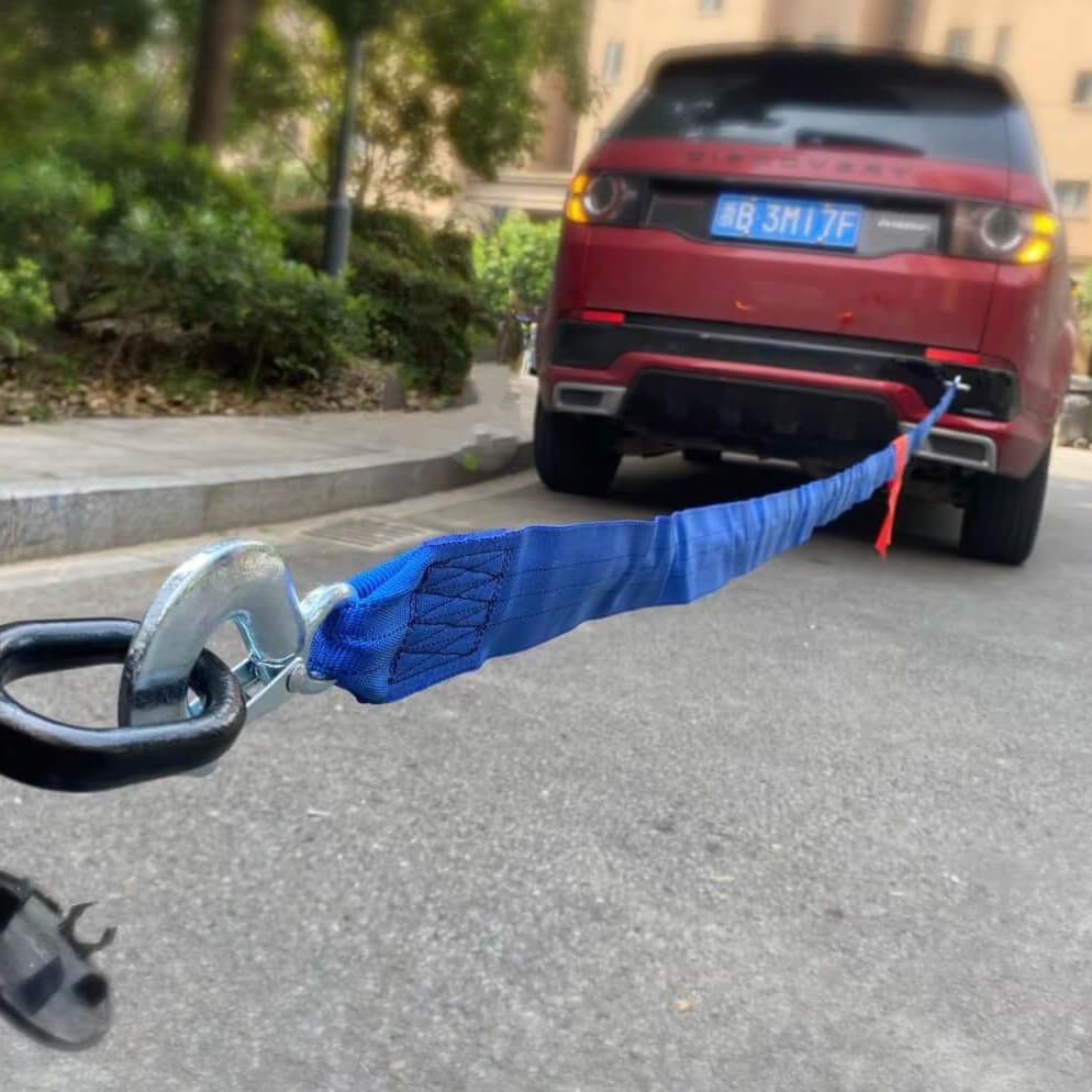 A car uses a Fasty Tow Rope